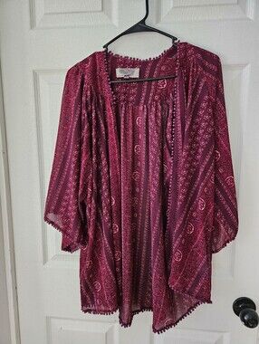 Ecote Raspberry Paisley Open-Front Kimono Tunic